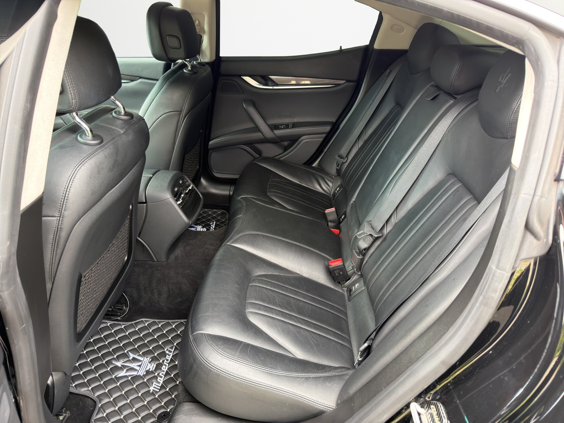 MASERATI Ghibli 3.0 V6 Automatica-image-9