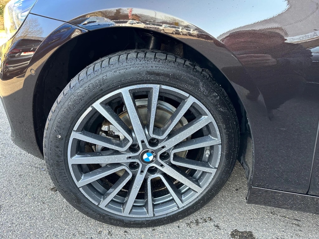 BMW 220d xDrive Active Tourer Steptronic Luxury Line ** Voll-Leder ** Gr-Navi ** RF-Kamera ** Panorama-Glass ** H.Up Display **-image-13