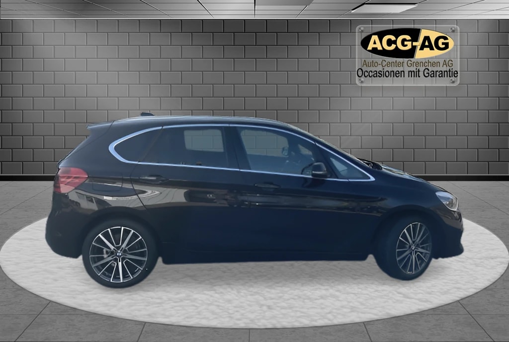 BMW 220d xDrive Active Tourer Steptronic Luxury Line ** Voll-Leder ** Gr-Navi ** RF-Kamera ** Panorama-Glass ** H.Up Display **-image-5
