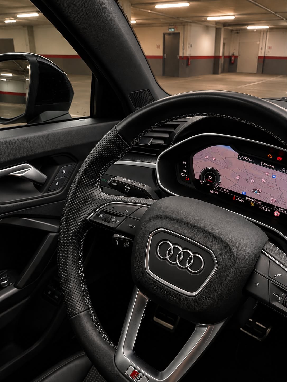 AUDI 1.4 45 TFSI e S line Attraction S-Tronic-image-2
