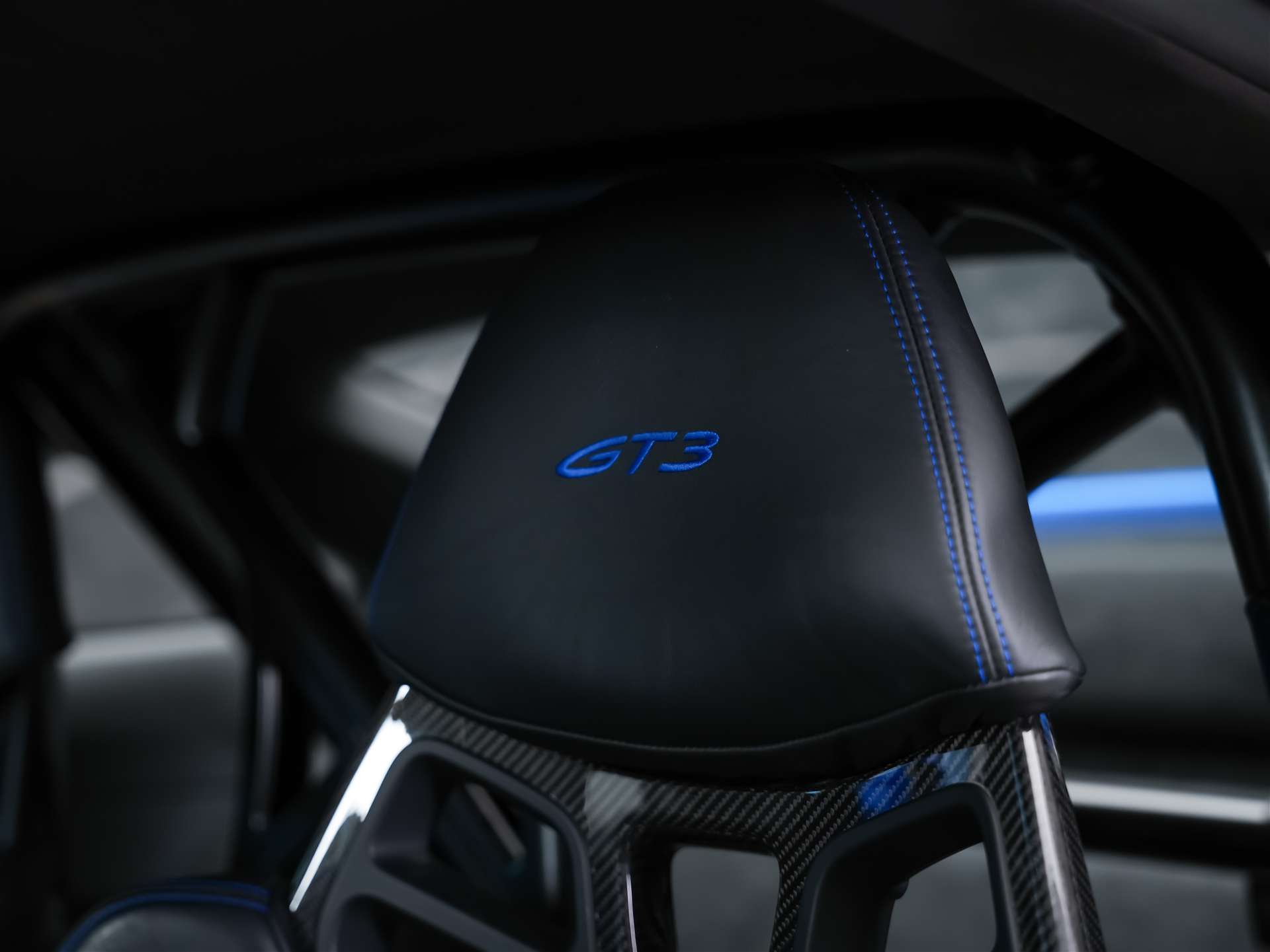 PORSCHE 911 Coupé 4.0 GT3 PDK *CH Auto*Approved*Keramik*Lift*Schalensitze*-image-10