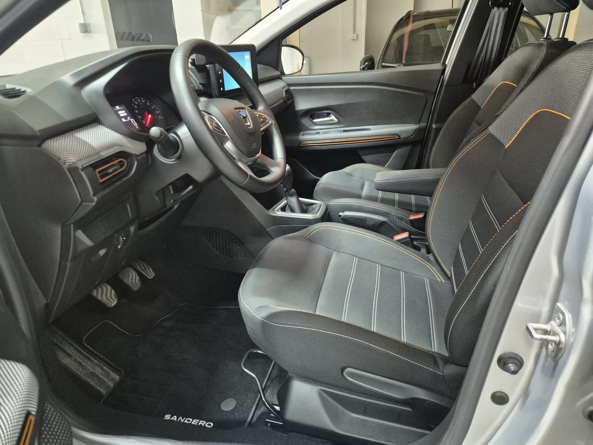 DACIA Sandero Stepway TCe 90 Comfort-image-5