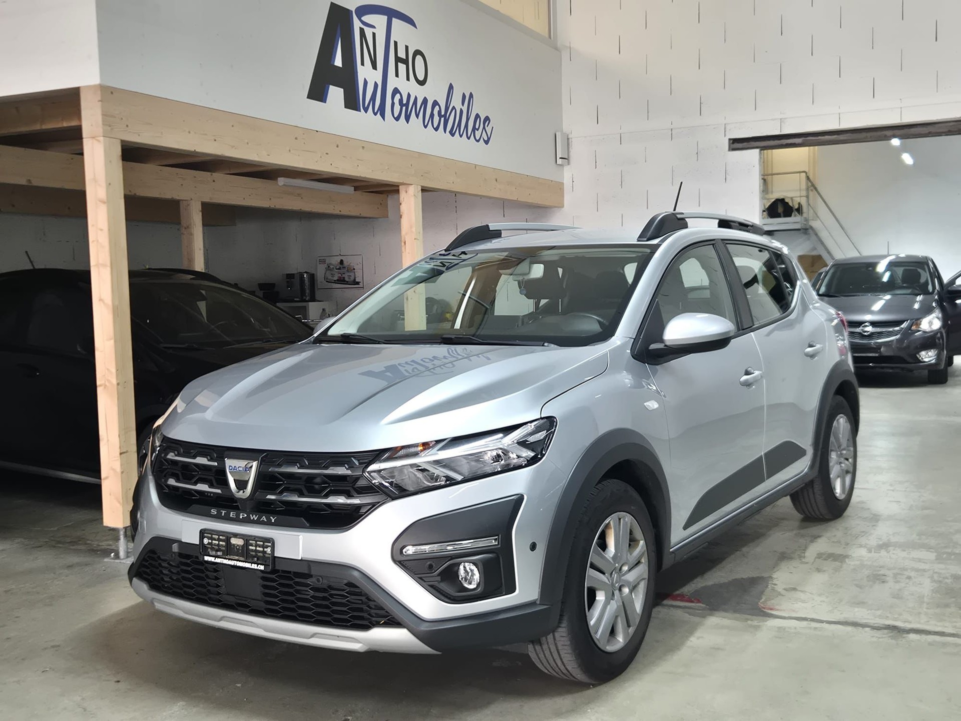 DACIA Sandero Stepway TCe 90 Comfort-image-0