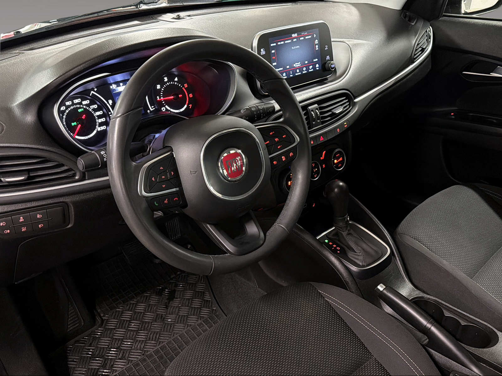 FIAT Tipo SW 1.6 JTD Lounge DCT-image-7