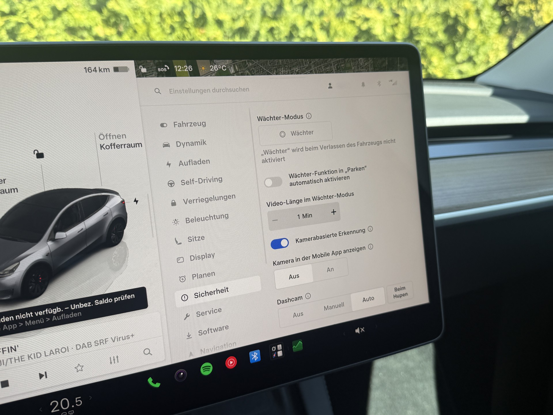 TESLA Model Y Performance / Werksgarantie / 1.Hand-image-29