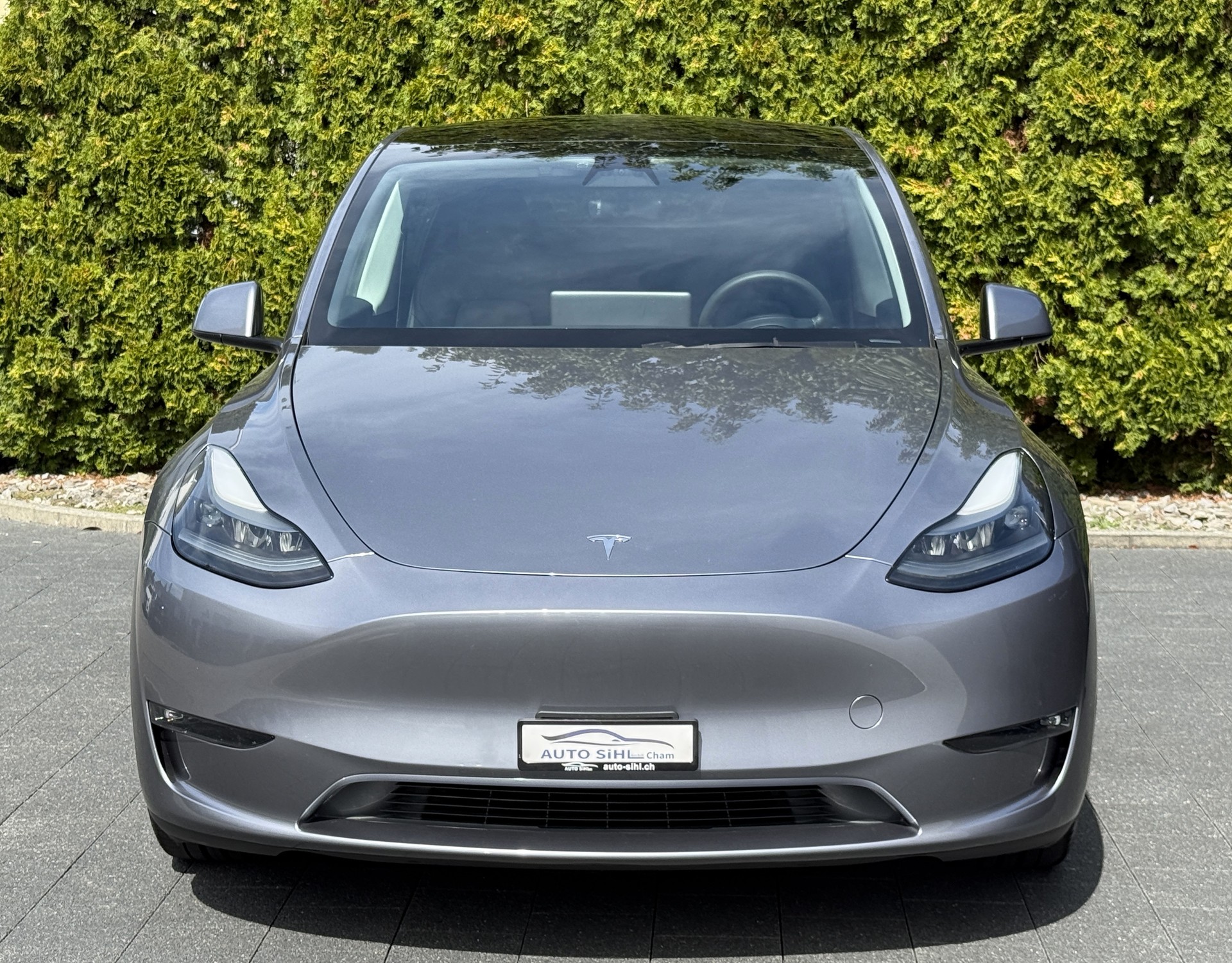 TESLA Model Y Performance / Werksgarantie / 1.Hand-showroom-element-3