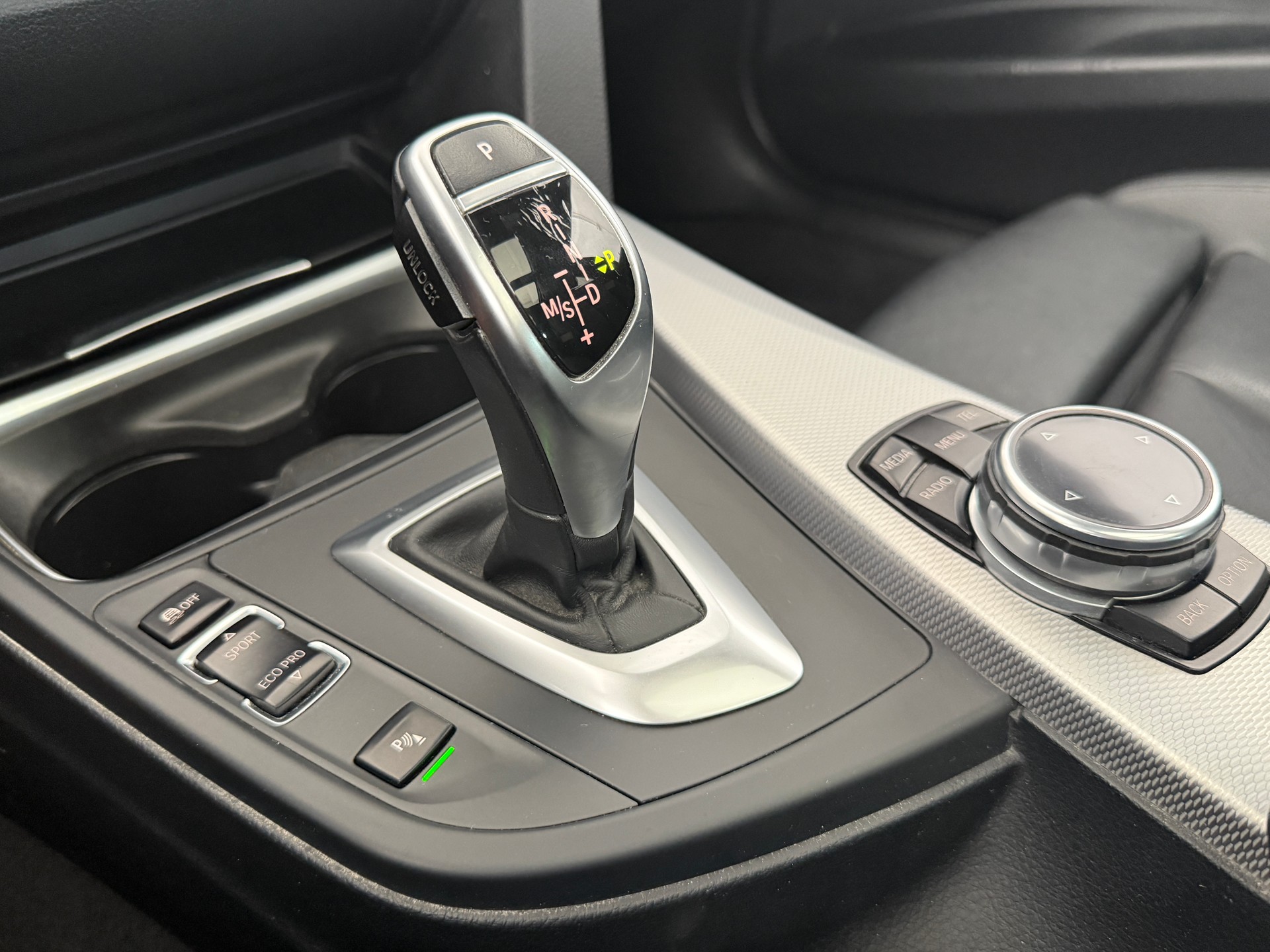 BMW 335i xDrive Touring Edition M Sport Steptronic Ab 310.- pro Monat M Paket Panoramadach-image-18