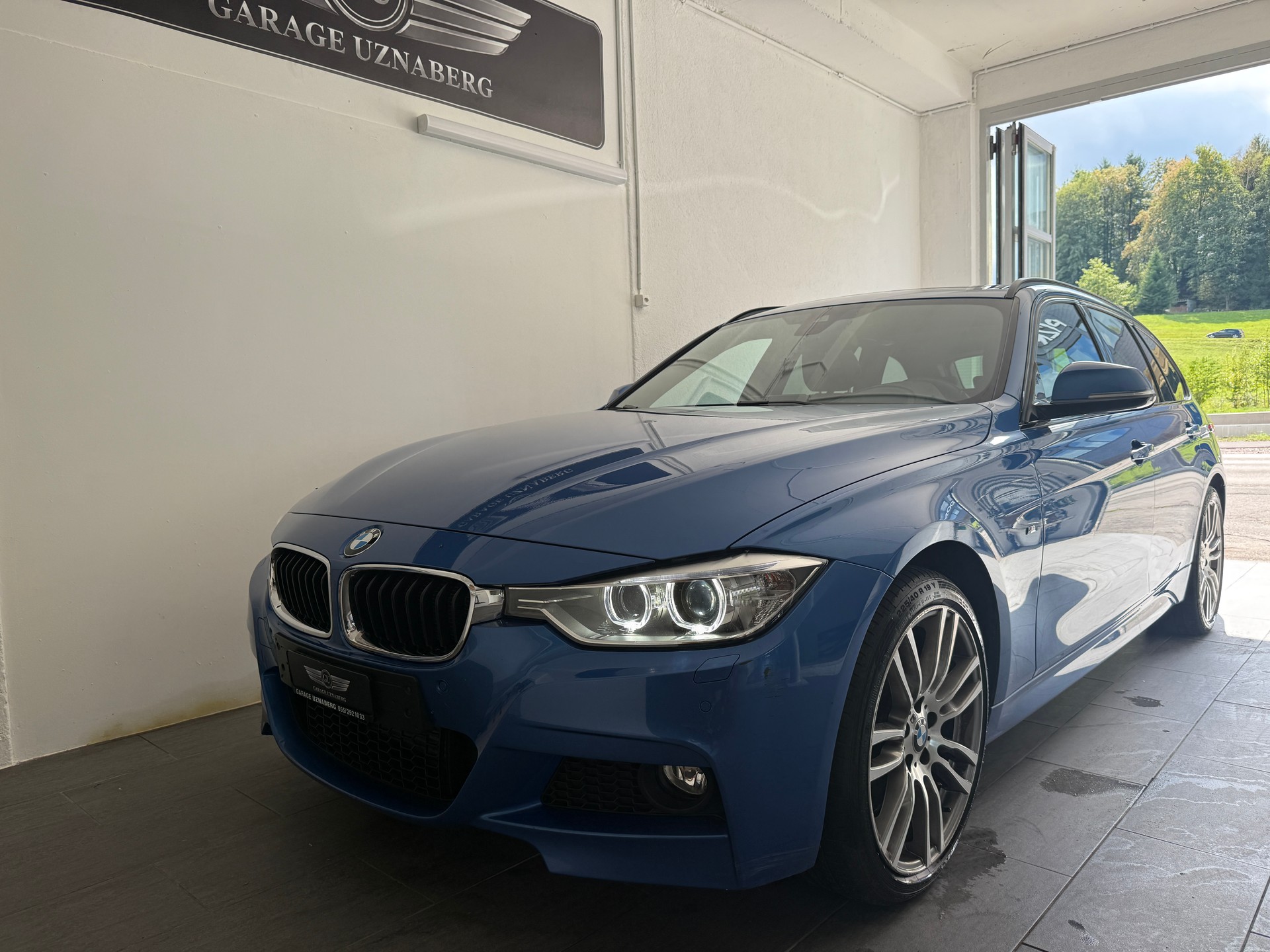 BMW 335i xDrive Touring Edition M Sport Steptronic Ab 310.- pro Monat M Paket Panoramadach-image-0
