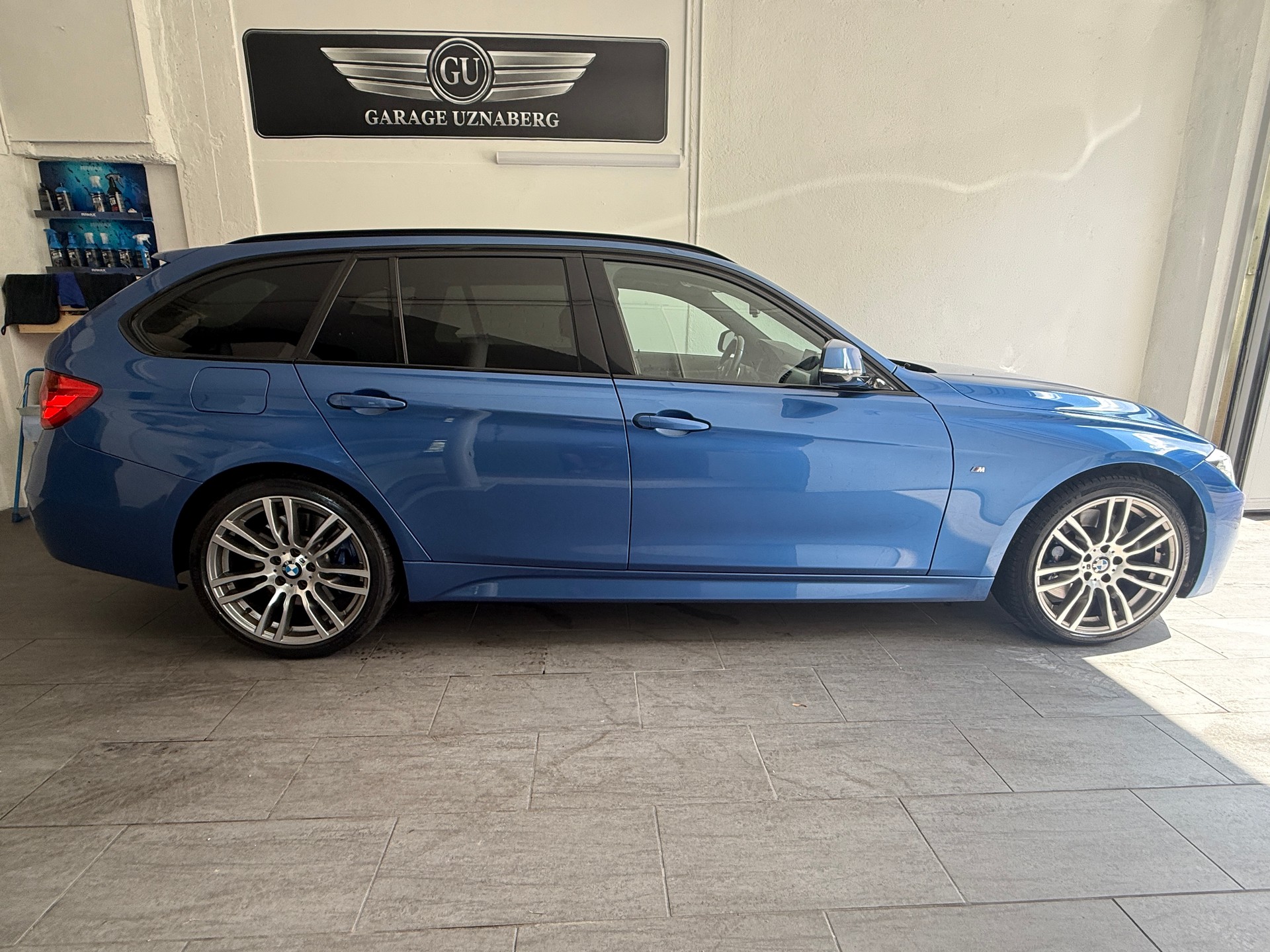 BMW 335i xDrive Touring Edition M Sport Steptronic Ab 310.- pro Monat M Paket Panoramadach-image-5