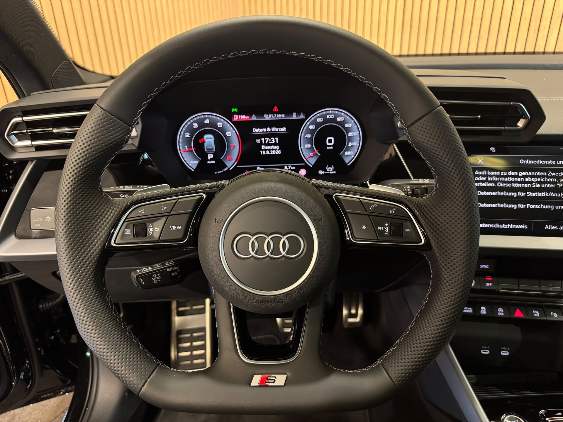 AUDI S3 Sportback-image-12