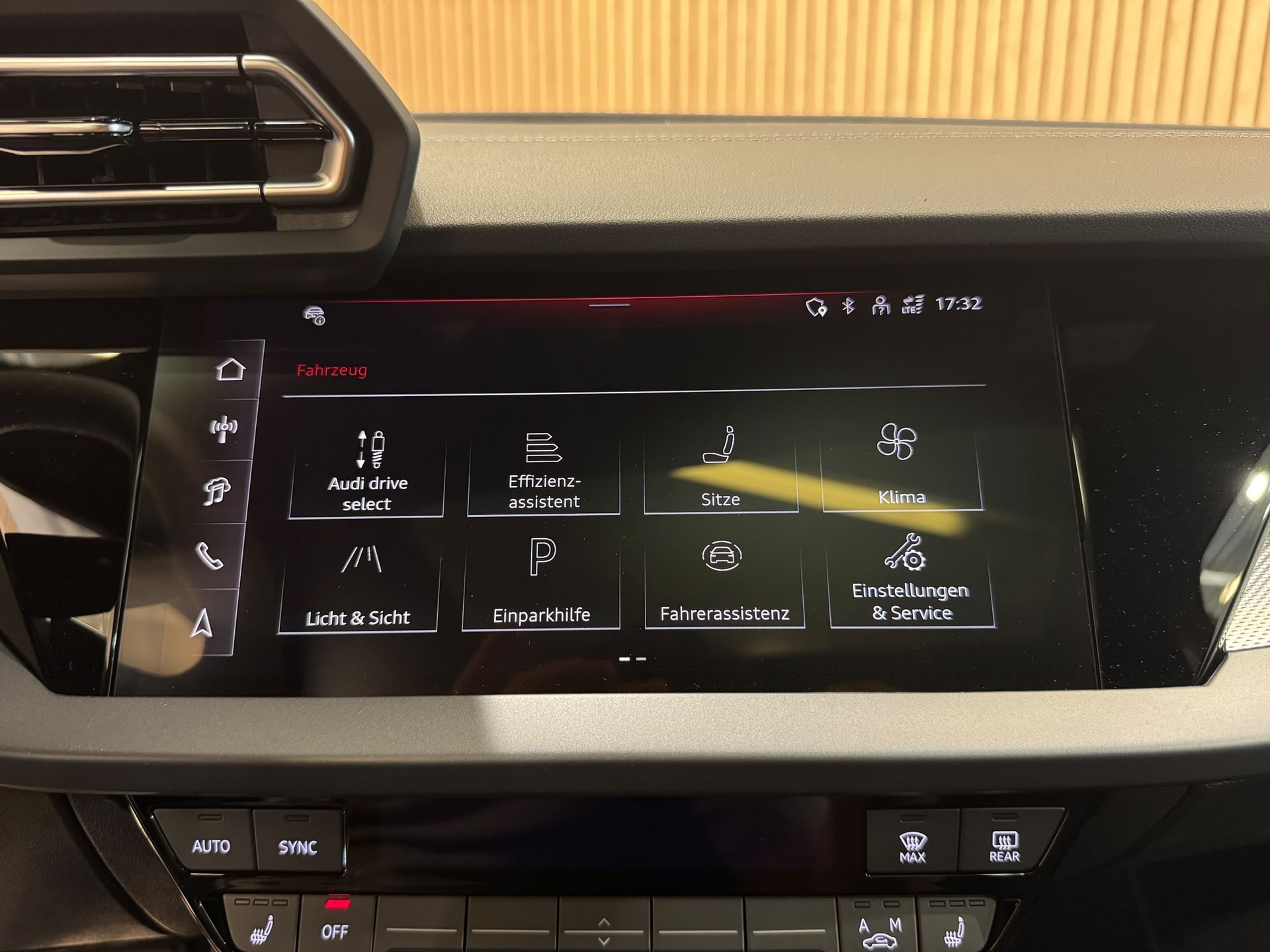 AUDI S3 Sportback-image-21