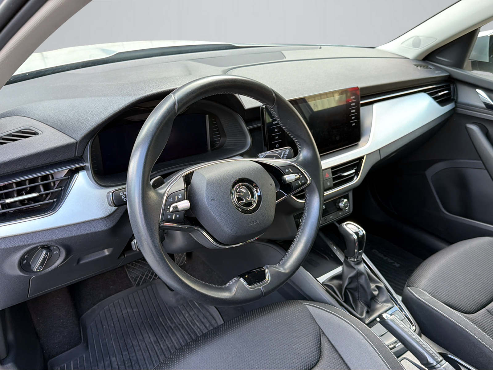 SKODA Kamiq 1.0 TSI Tour DSG-image-7