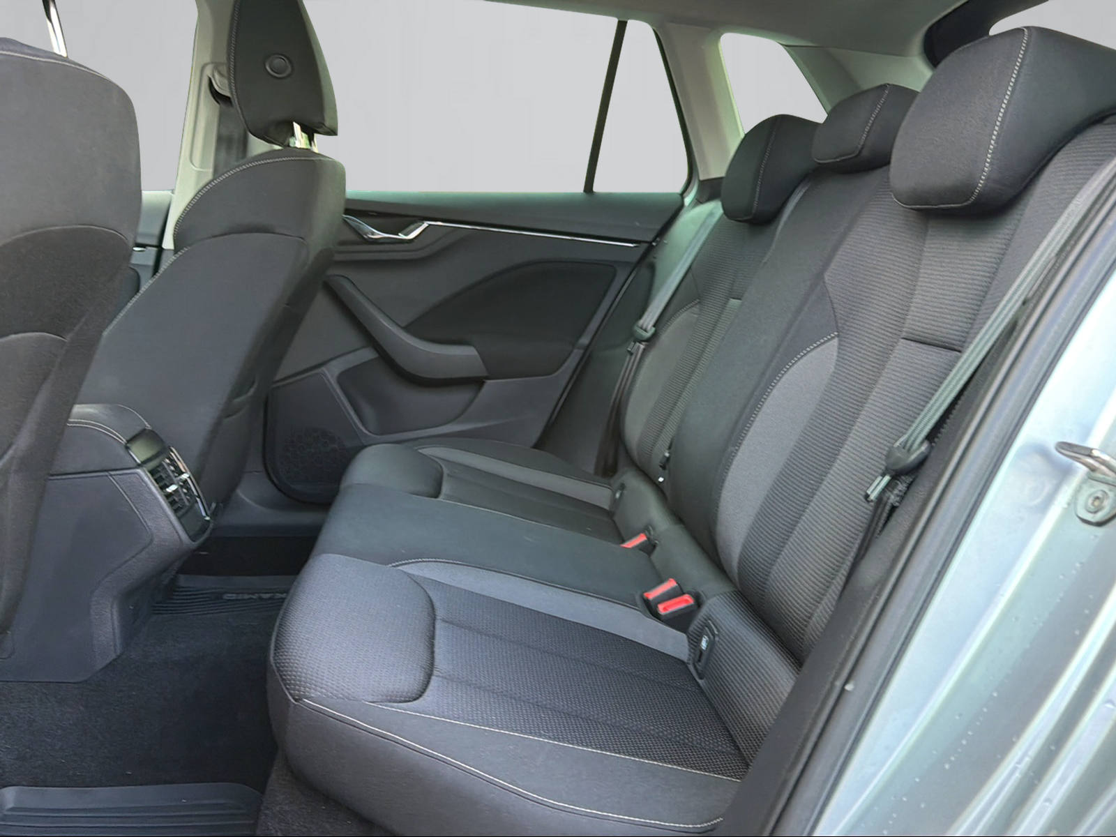 SKODA Kamiq 1.0 TSI Tour DSG-image-9