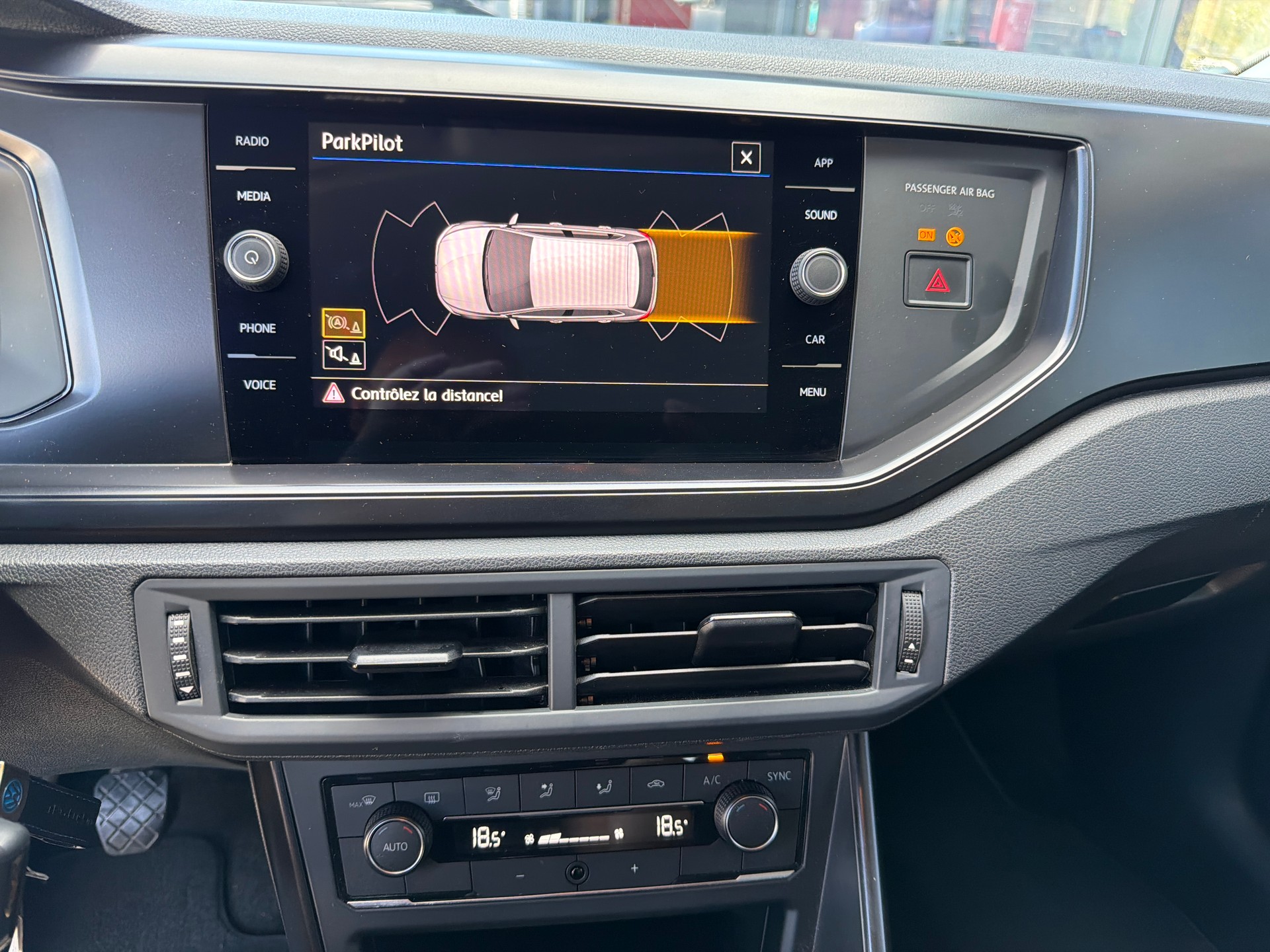 VW Polo 1.0 BMT Trendline-image-12