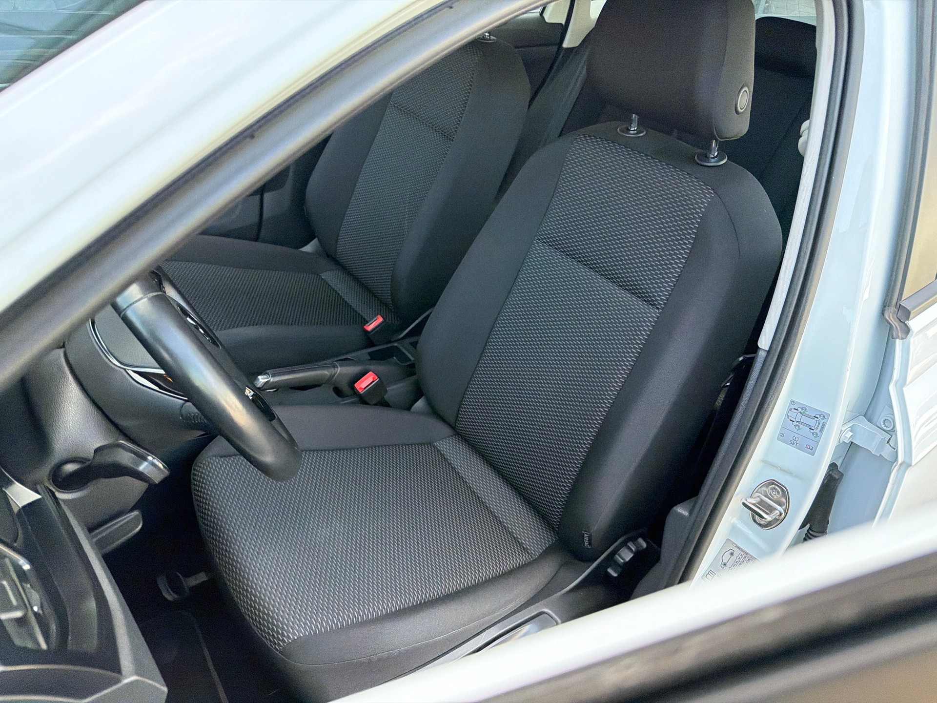 VW Polo 1.0 BMT Trendline-image-8