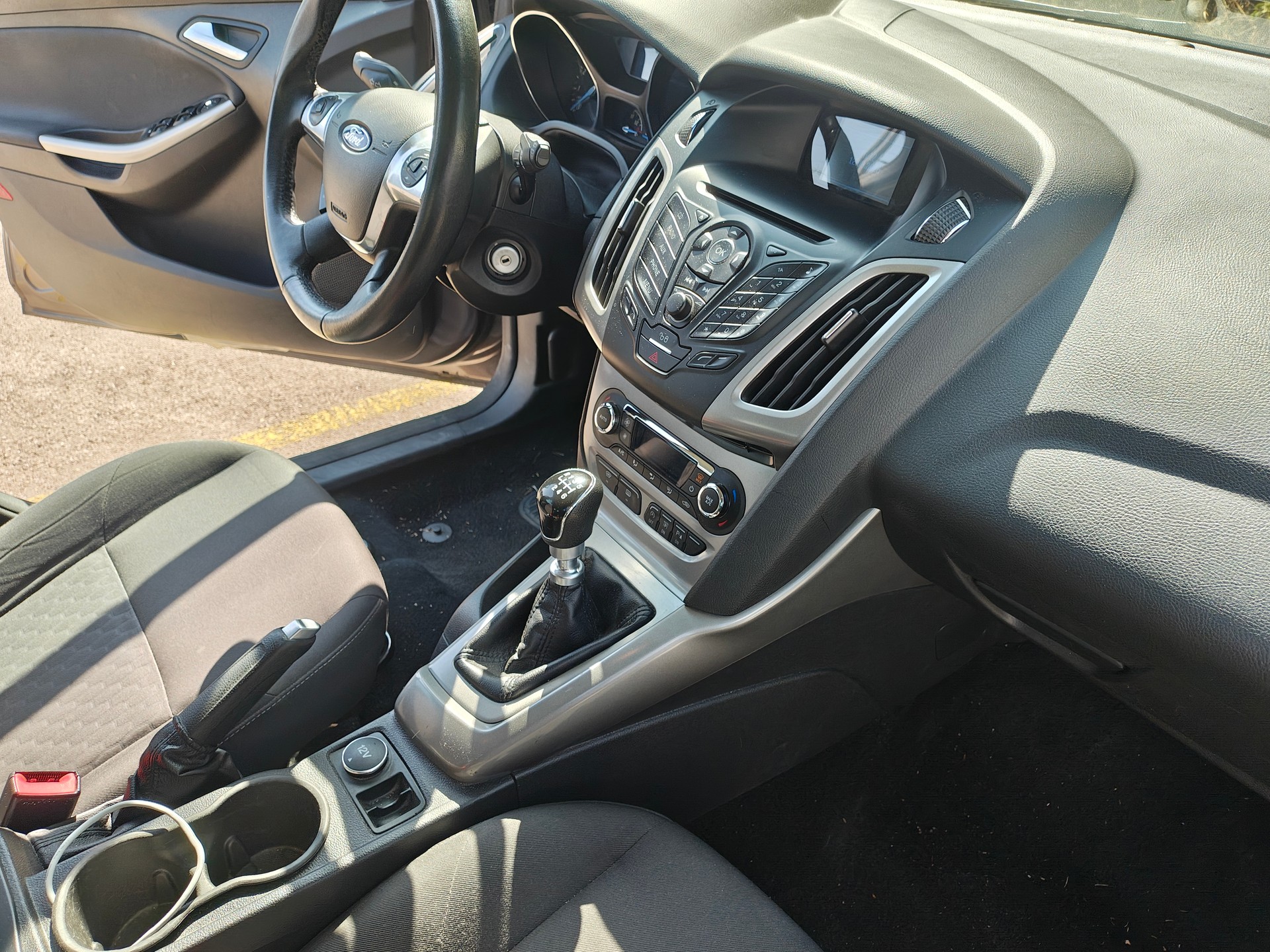 FORD Focus 1.0 SCTi Trend-image-12