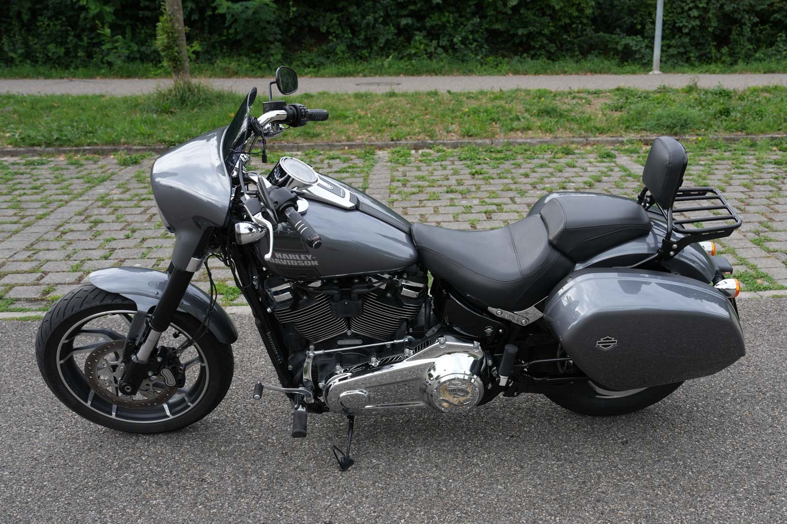 HARLEY-DAVIDSON FLSB Sport Glide 107-image-1
