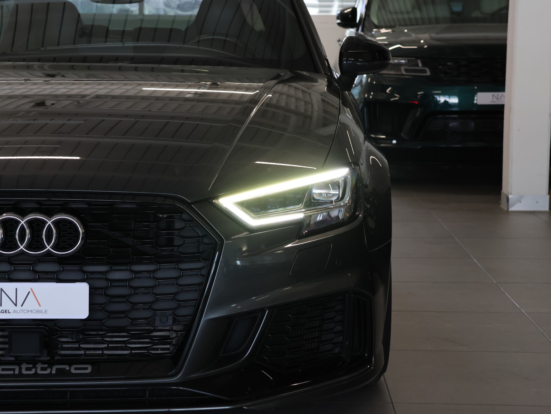 AUDI RS3 Limousine 2.5 TSI quattro S-tronic *MAGNETIC-RIDE*-image-3