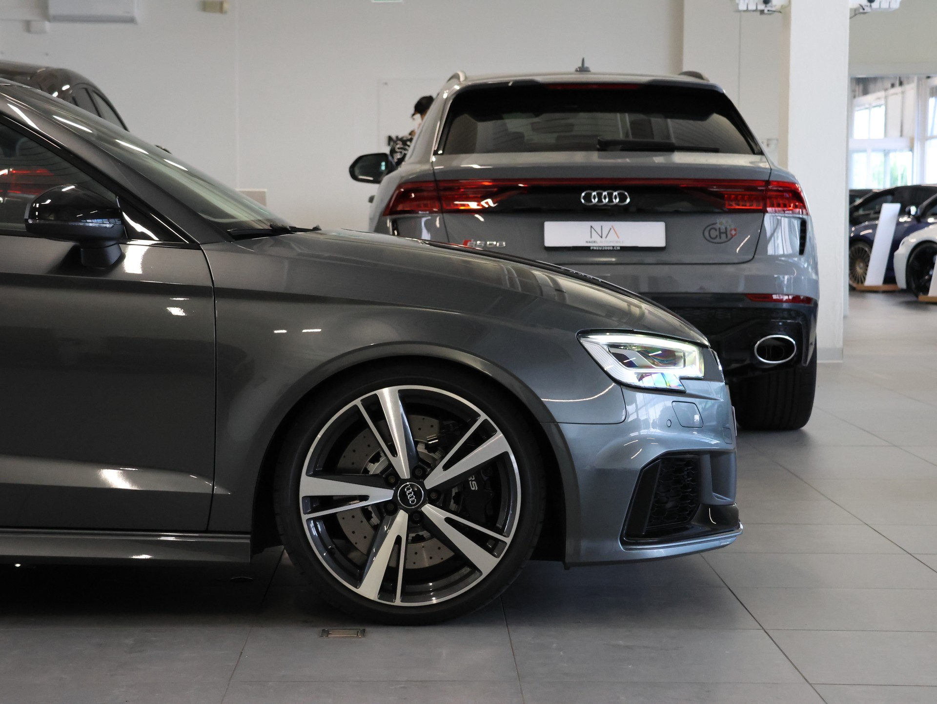 AUDI RS3 Limousine 2.5 TSI quattro S-tronic *MAGNETIC-RIDE*-image-11