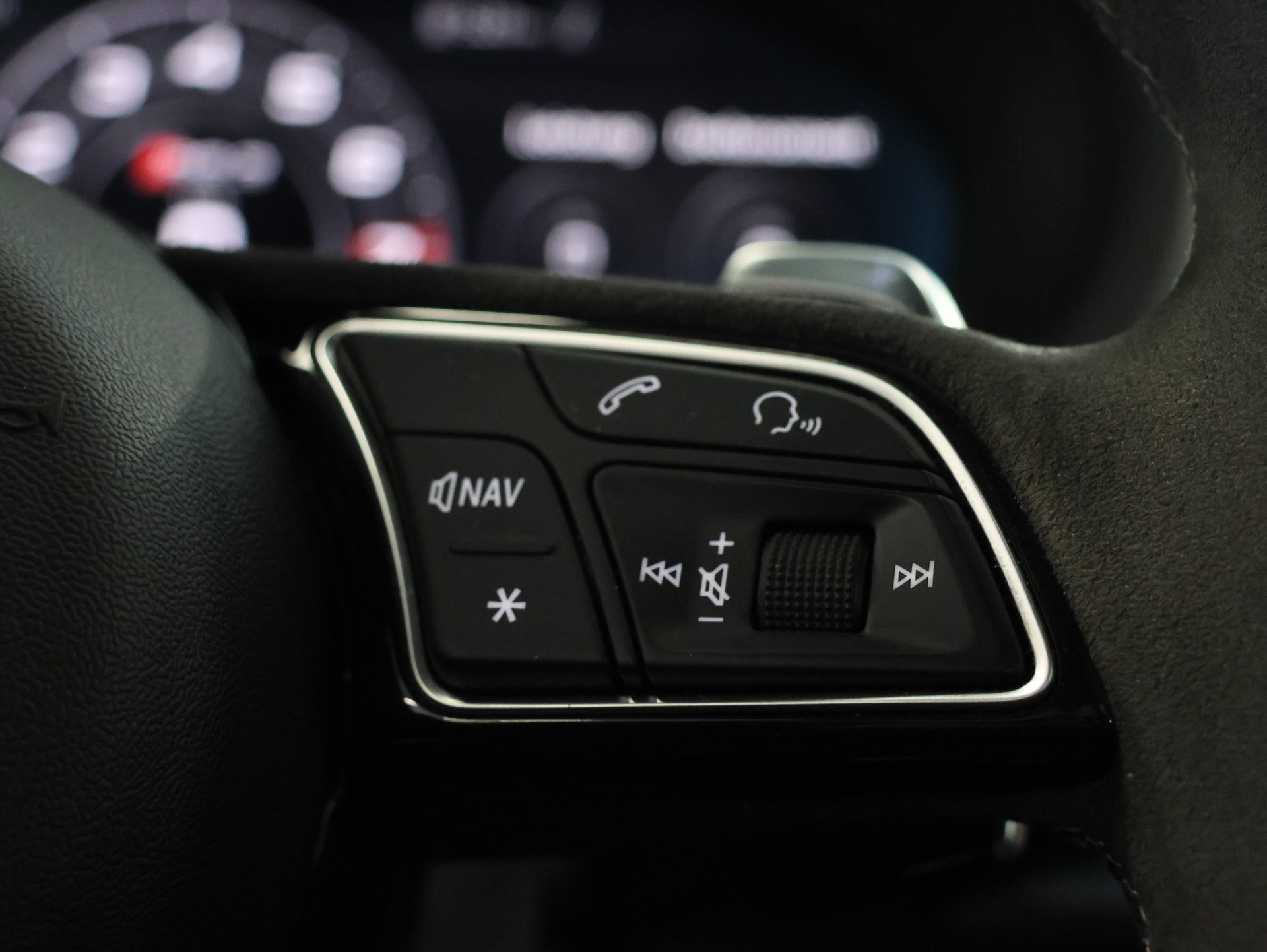 AUDI RS3 Limousine 2.5 TSI quattro S-tronic *MAGNETIC-RIDE*-image-23