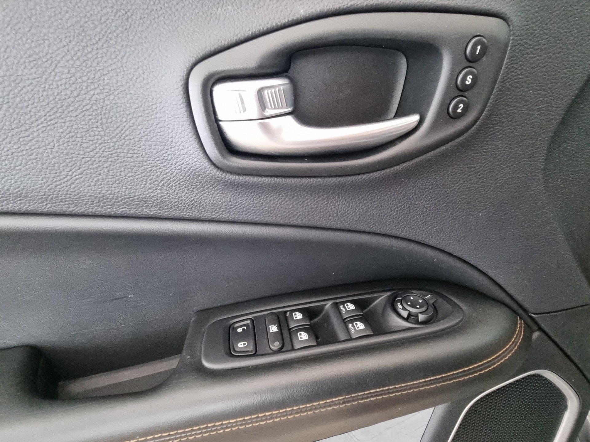 JEEP Compass 1.4 Turbo AWD 9ATX-image-11