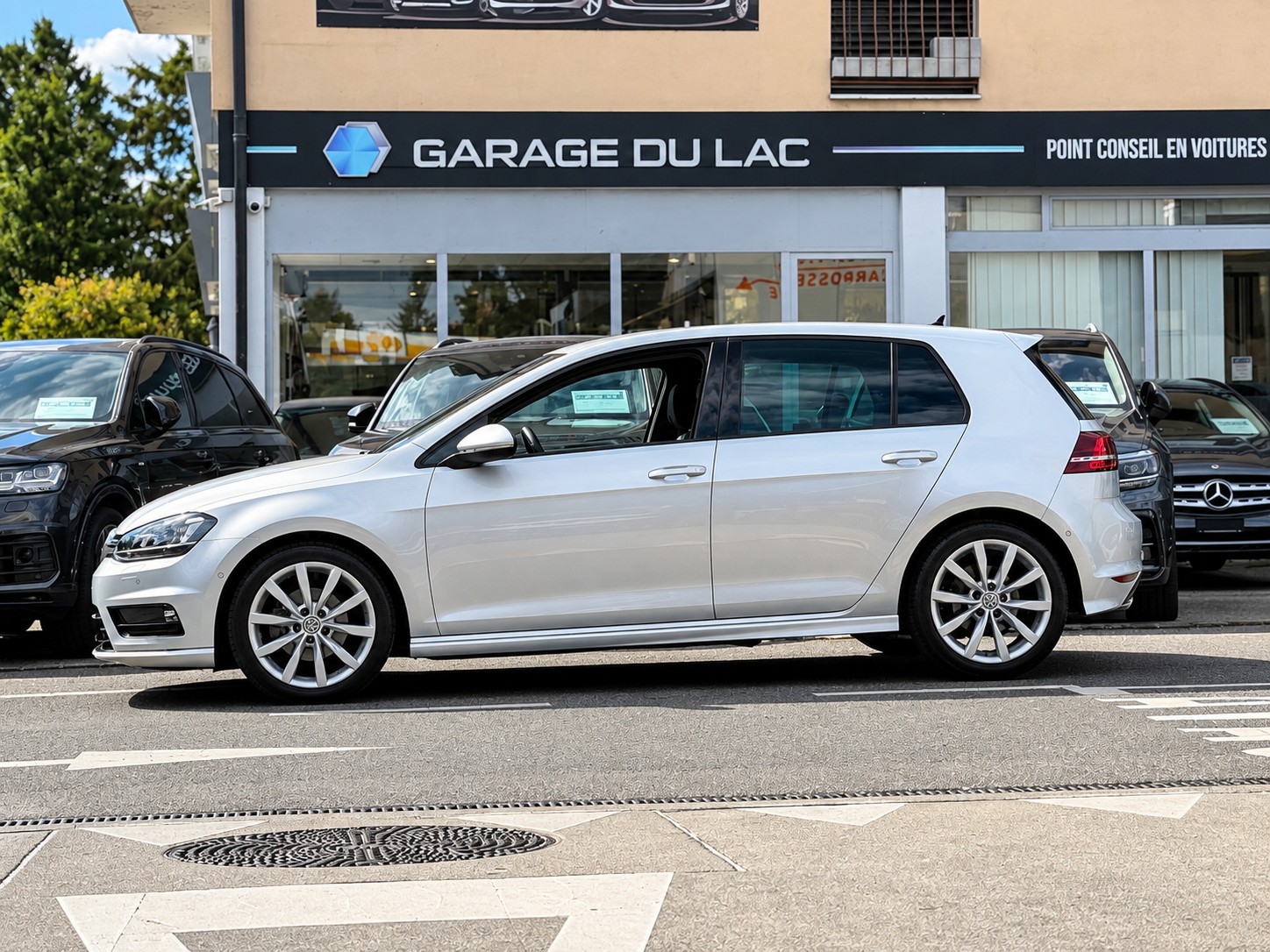 VW Golf 1.2 TSI Cup R-Line-image-3