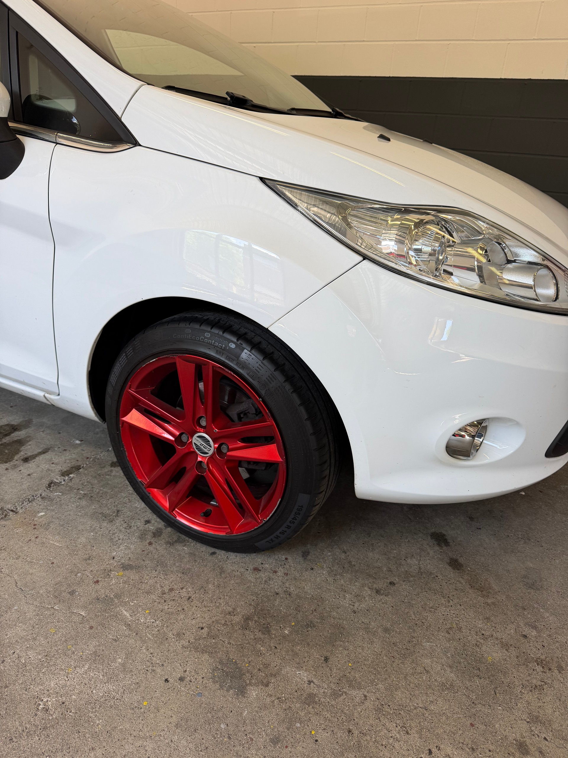 FORD Fiesta 1.4 16V Colourline //AB MFK!-image-4