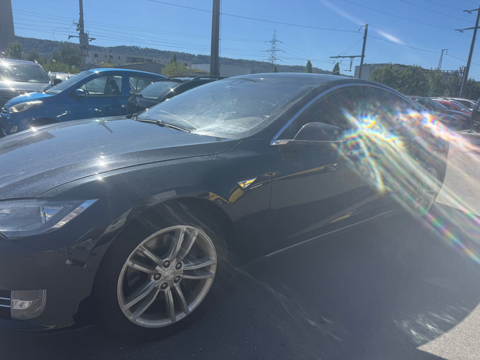 TESLA MODEL S-image-1