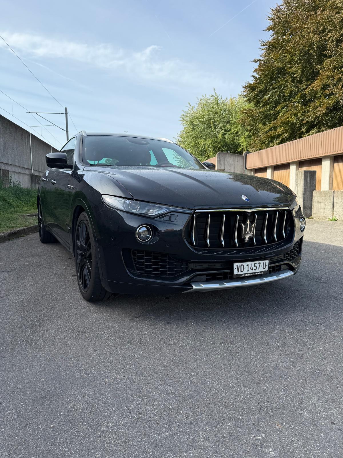 MASERATI Levante S 3.0 V6 GranLusso Automatica