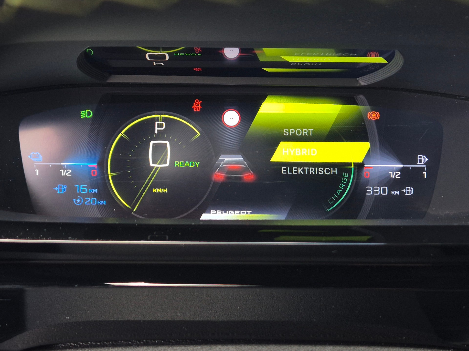 PEUGEOT 308 SW 1.6 PHEV 180 GT-image-16