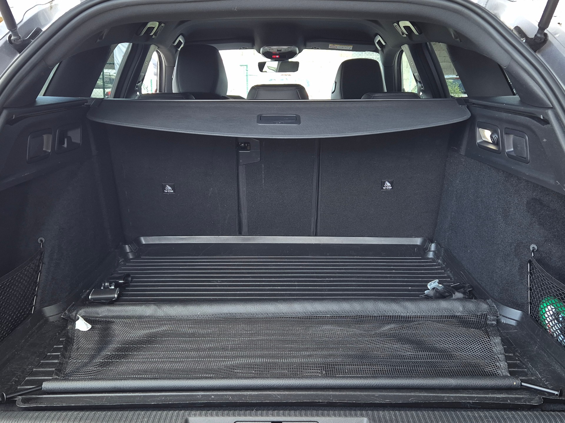 PEUGEOT 308 SW 1.6 PHEV 180 GT-image-7