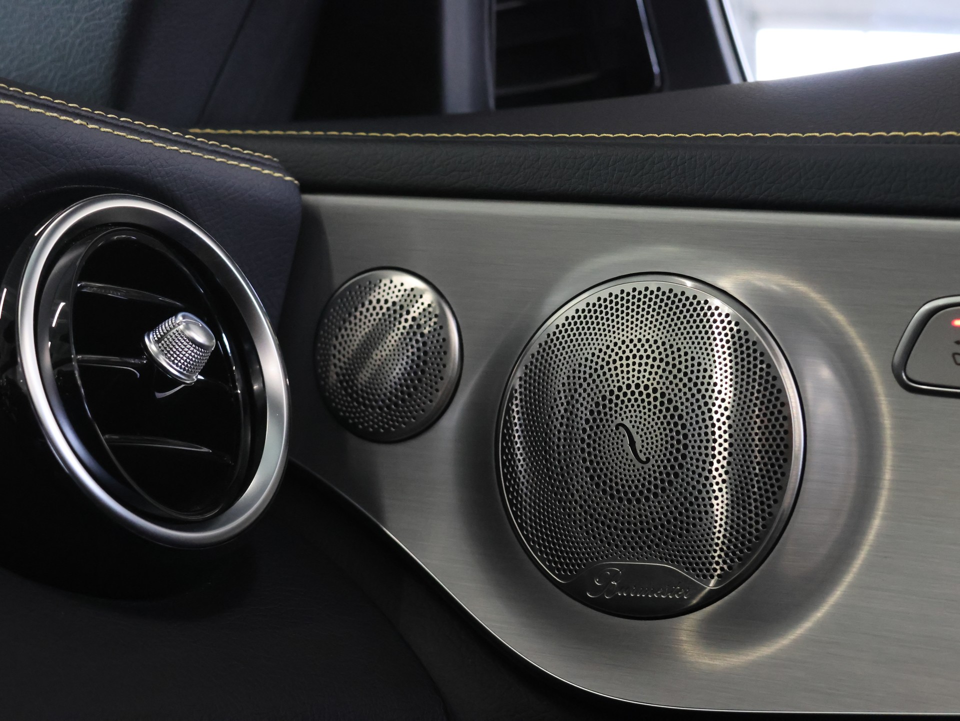 MERCEDES-BENZ C 63 S AMG Premium 9G-tronic *AMG-PERFORMANCE AUSPUFF*-image-35
