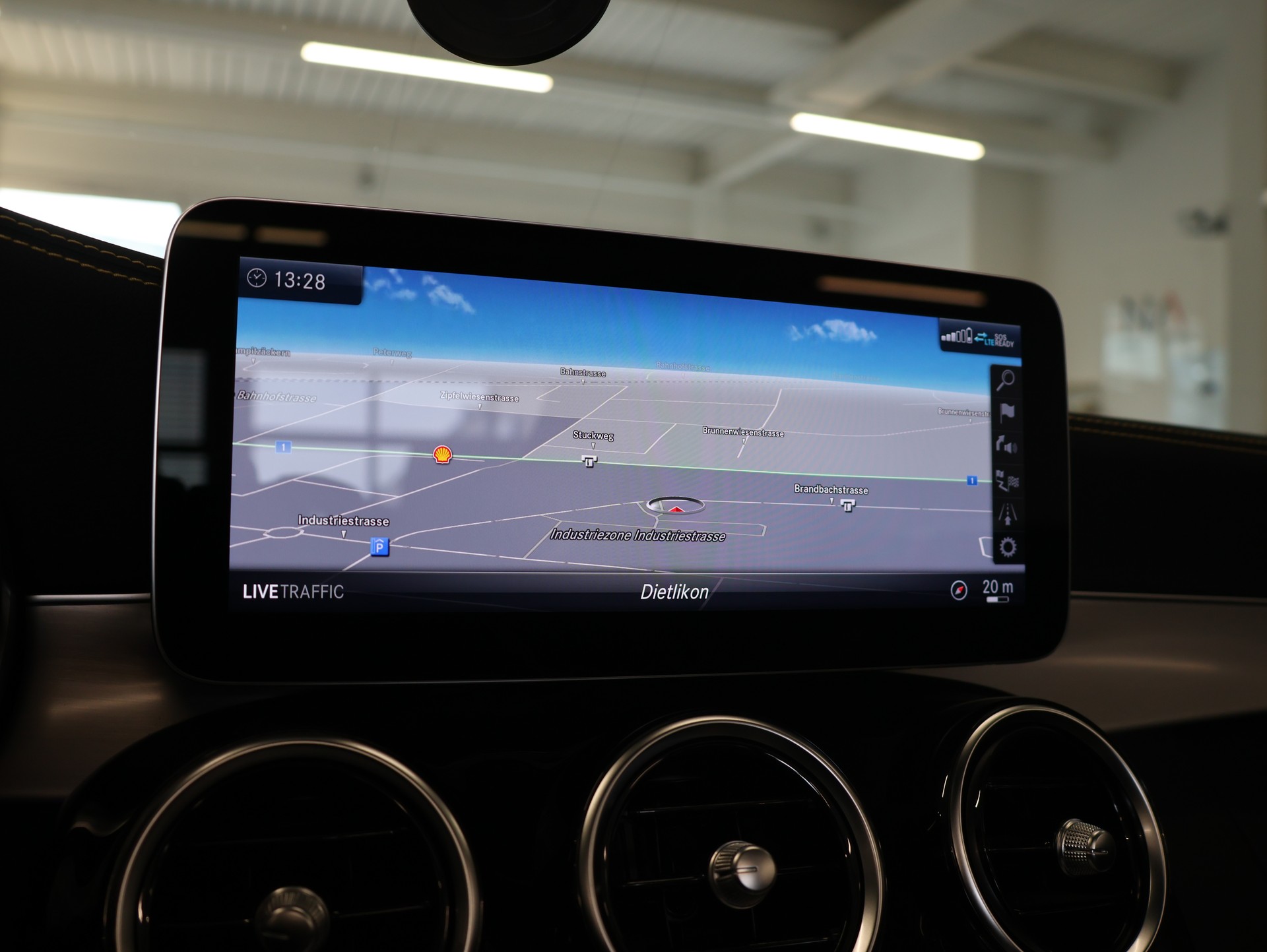 MERCEDES-BENZ C 63 S AMG Premium 9G-tronic *AMG-PERFORMANCE AUSPUFF*-image-26