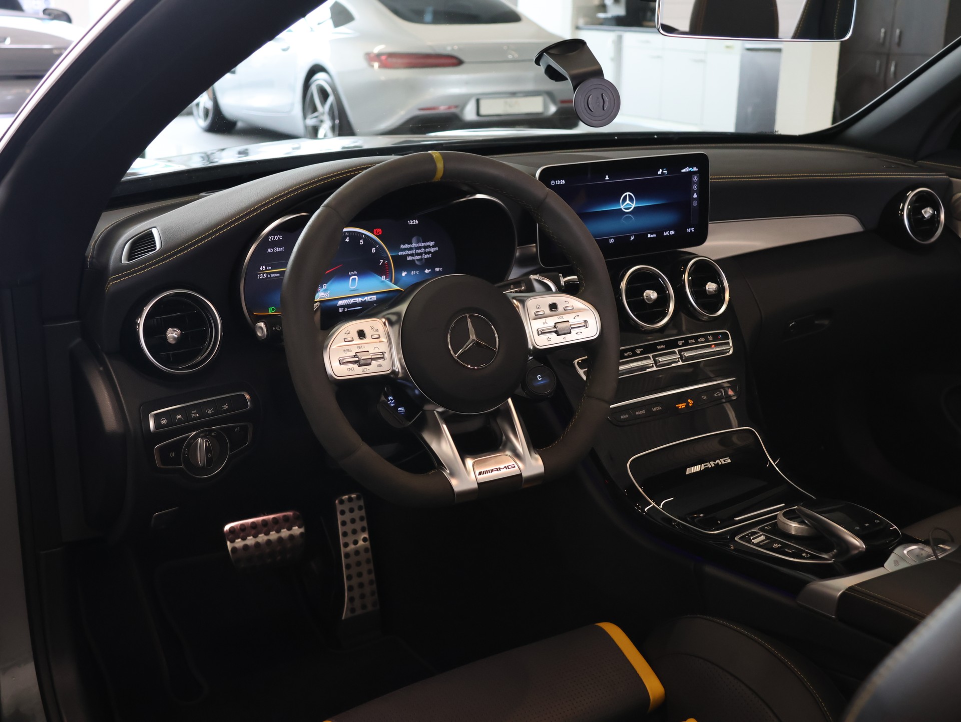 MERCEDES-BENZ C 63 S AMG Premium 9G-tronic *AMG-PERFORMANCE AUSPUFF*-image-19