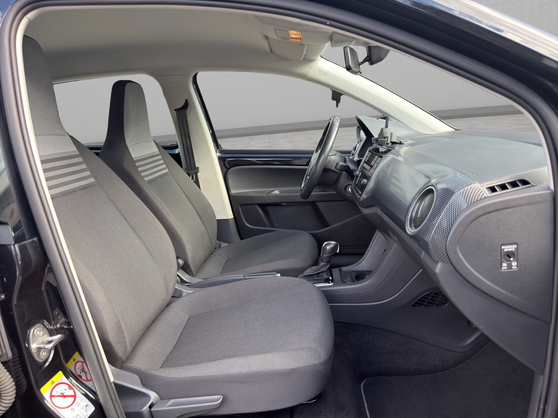VW e-Up-image-17