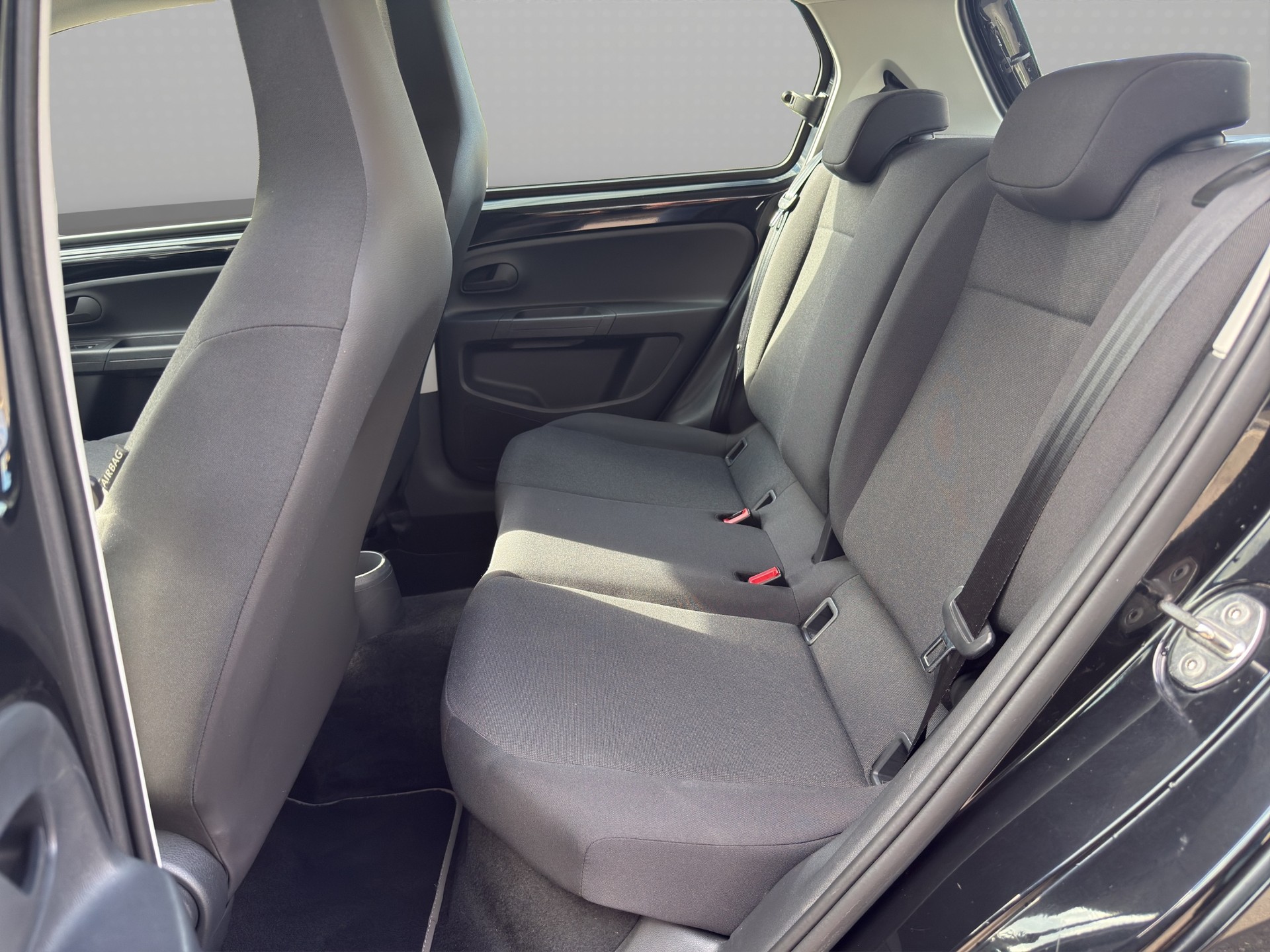 VW e-Up-image-12