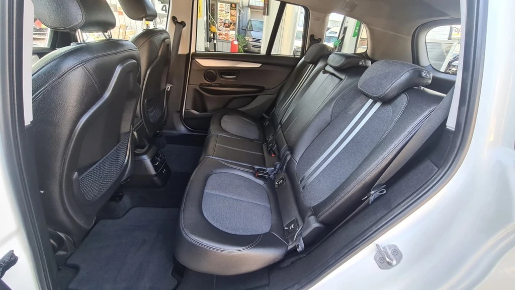 BMW 220d xDrive Gran Tourer Steptronic ** Teil-Leder ** Gr-Navi ** H.Up Disp ** Sitzheizung ** Frisch Ab MFK & Service ** **-image-18