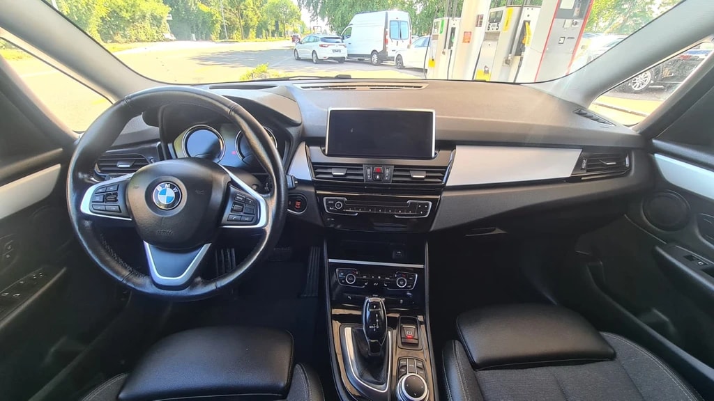 BMW 220d xDrive Gran Tourer Steptronic ** Teil-Leder ** Gr-Navi ** H.Up Disp ** Sitzheizung ** Frisch Ab MFK & Service ** **-image-15