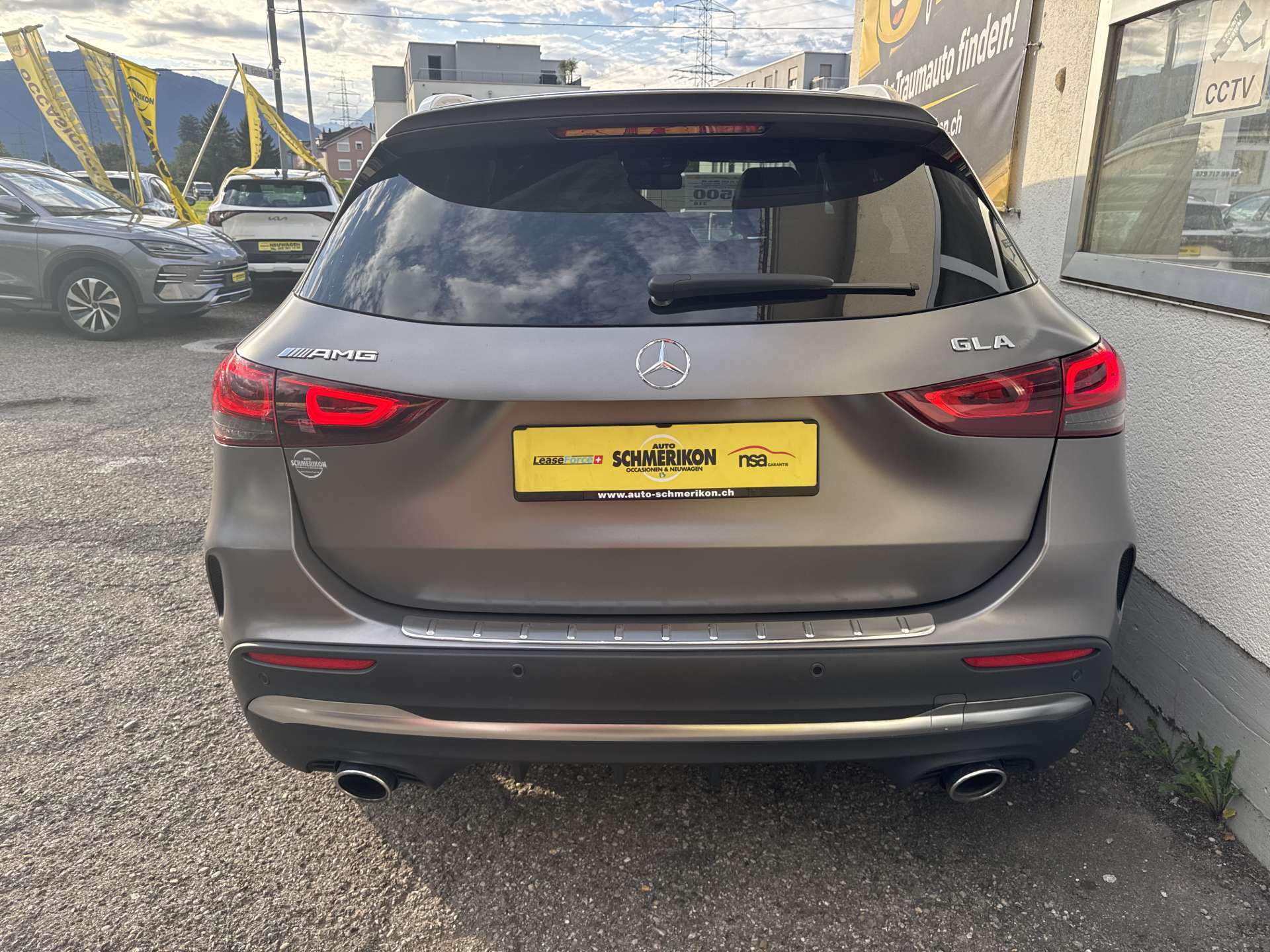MERCEDES-BENZ GLA 35 AMG 4Matic 8G-Speedshift DCT-Automat-image-3