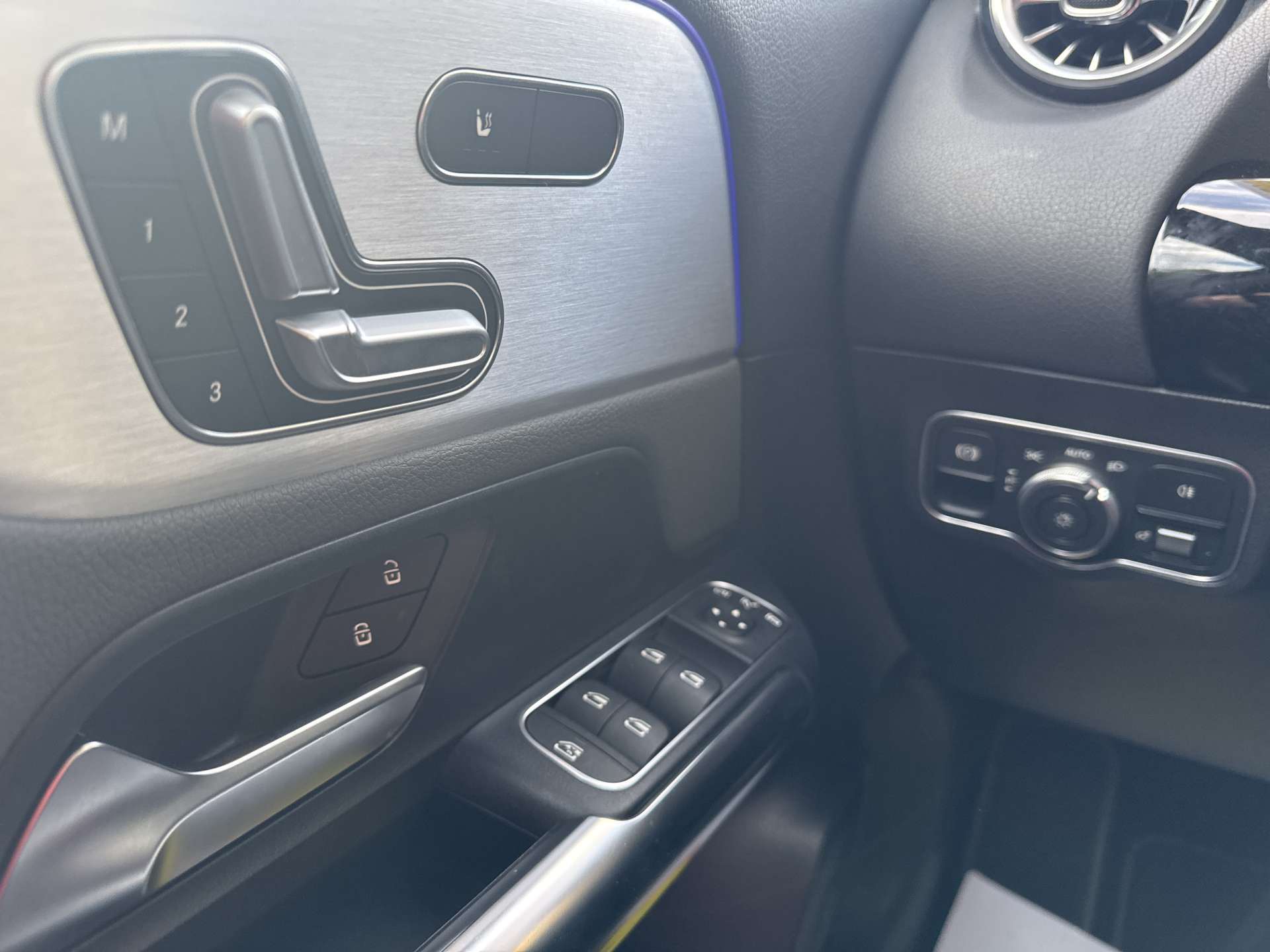 MERCEDES-BENZ GLA 35 AMG 4Matic 8G-Speedshift DCT-Automat-image-15