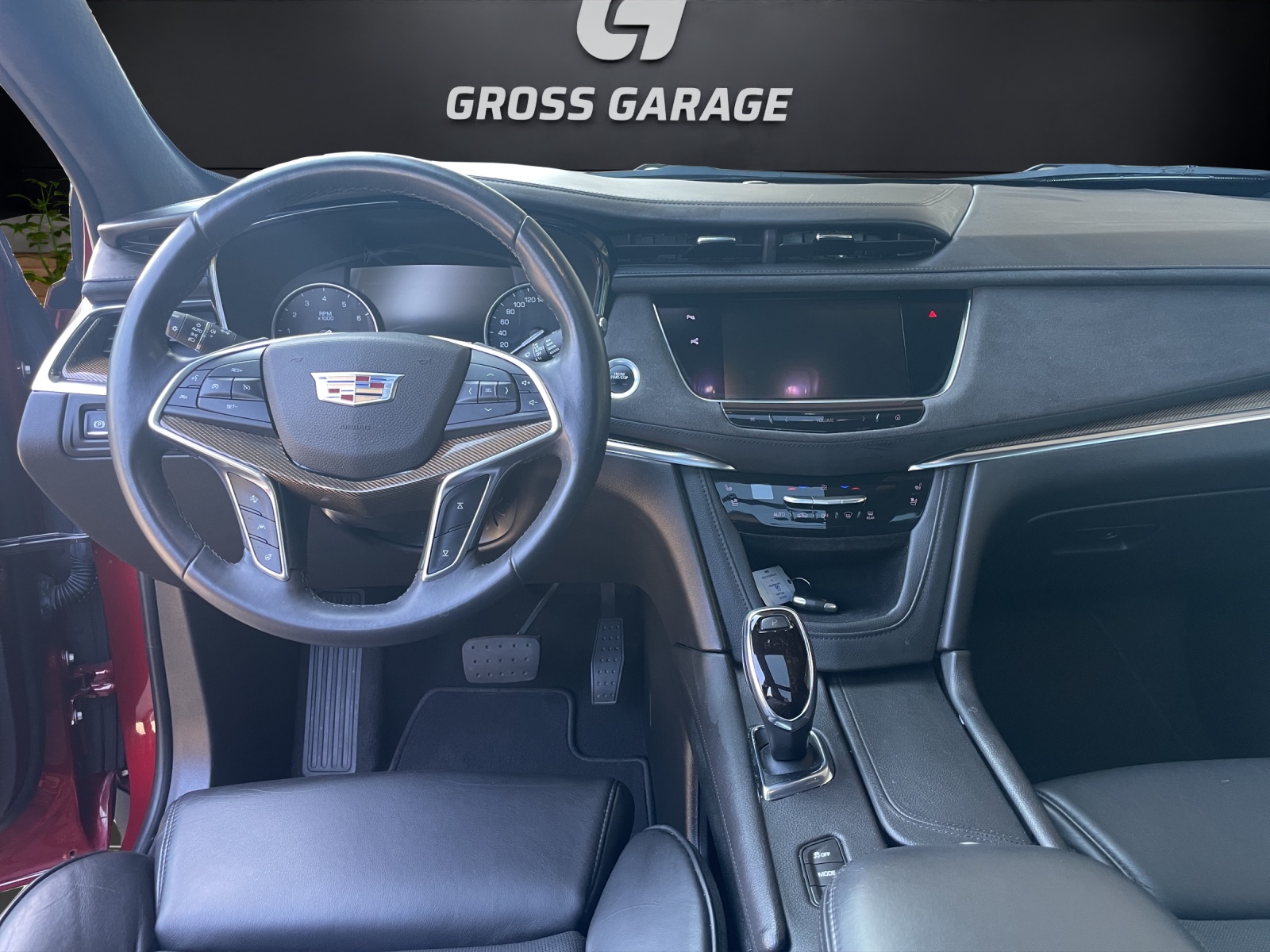 CADILLAC XT5 Luxury-image-5