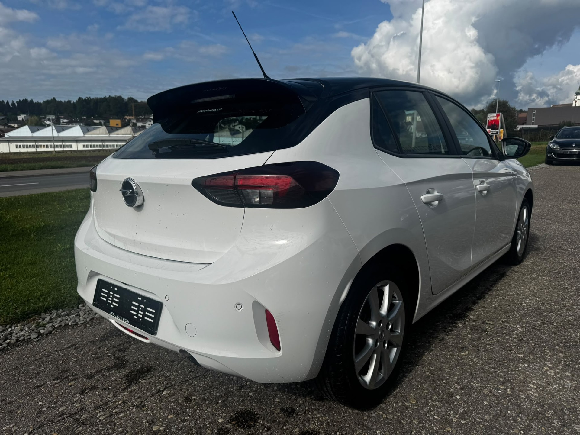 OPEL Corsa 1.2 TP Edition-image-4