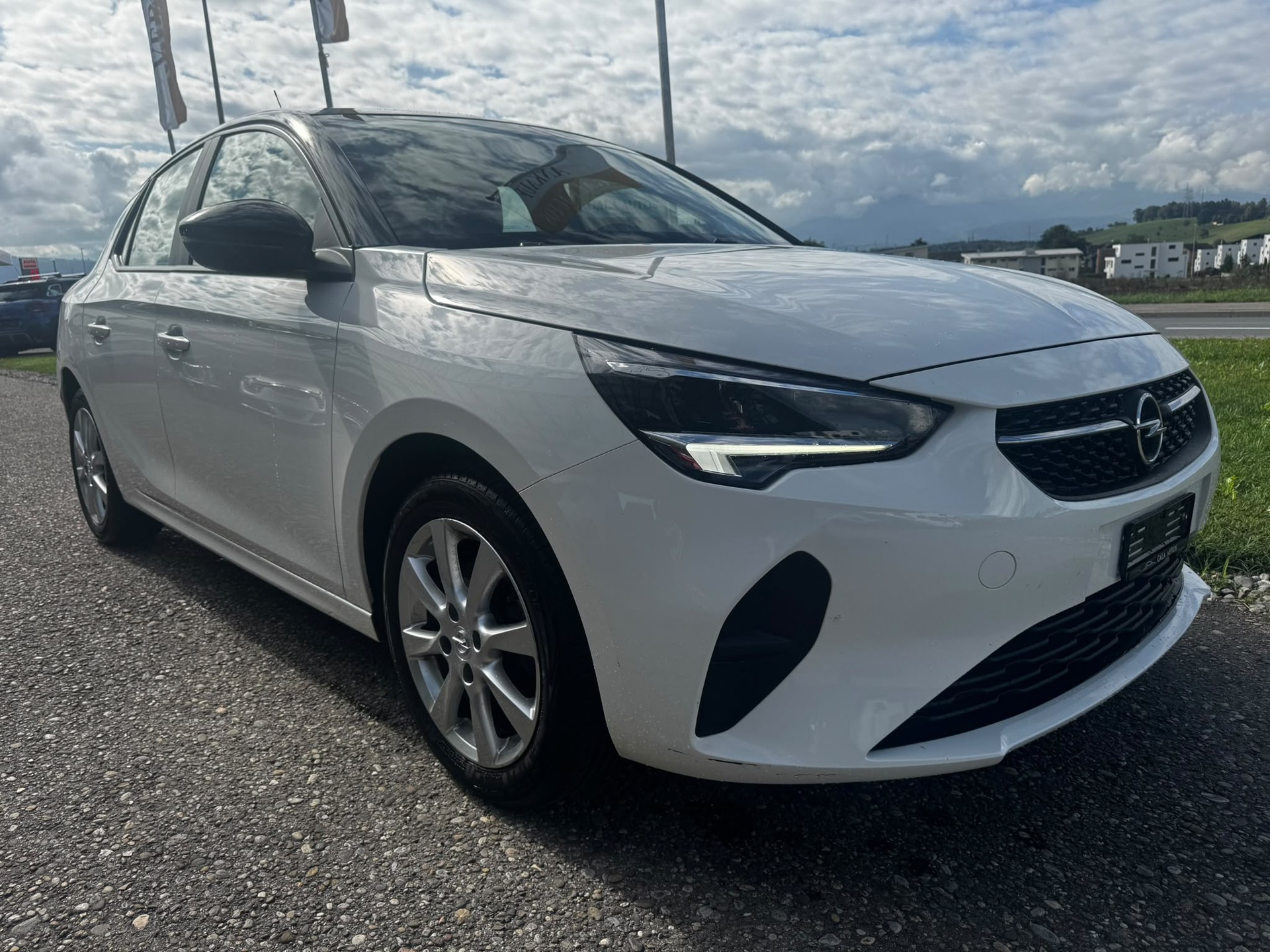 OPEL Corsa 1.2 TP Edition-image-2