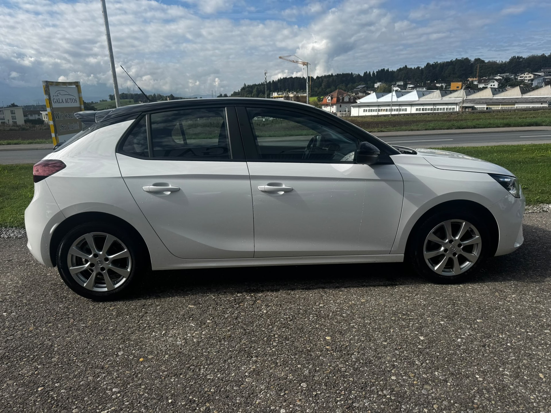 OPEL Corsa 1.2 TP Edition-image-3