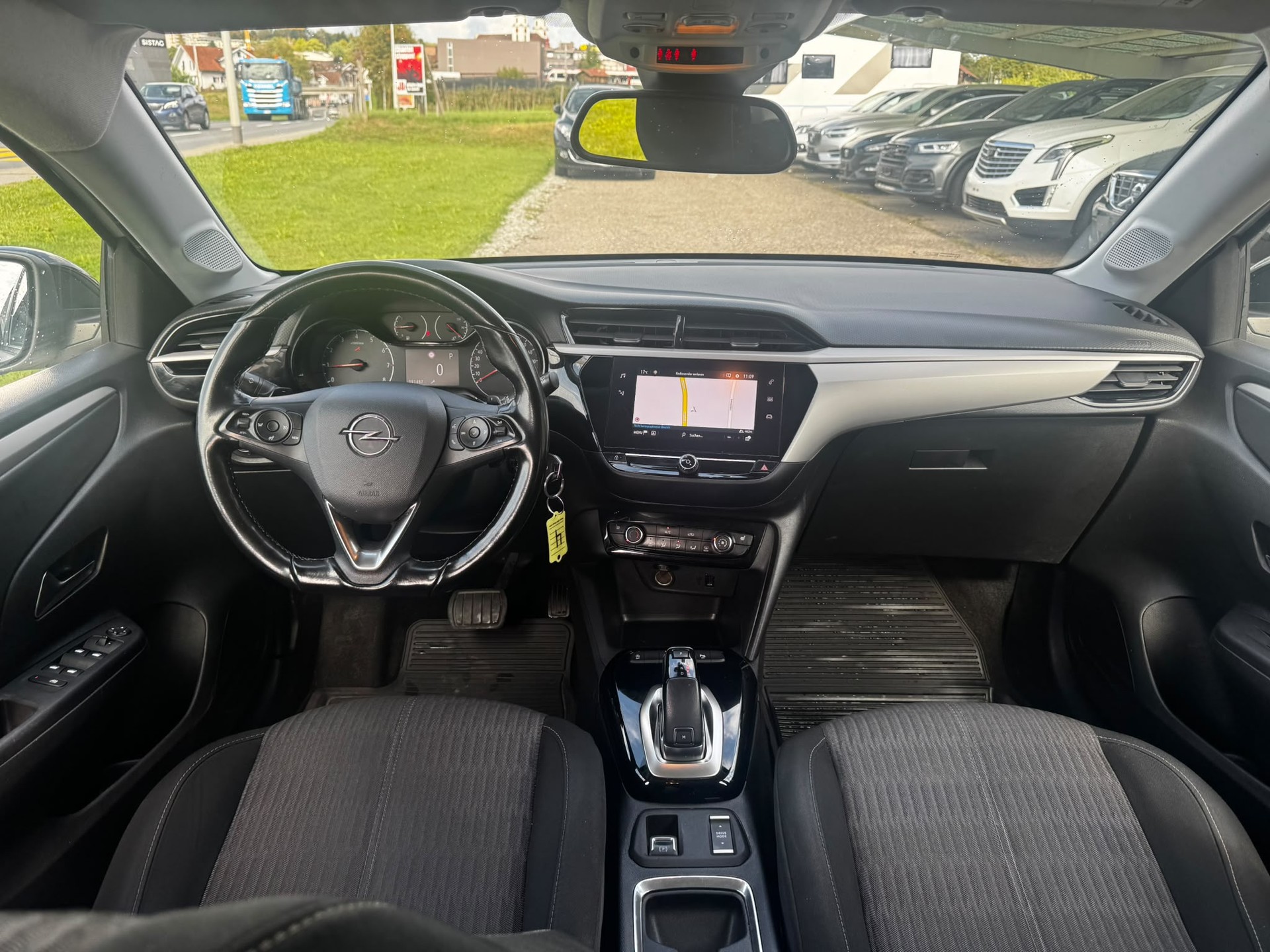 OPEL Corsa 1.2 TP Edition-image-8