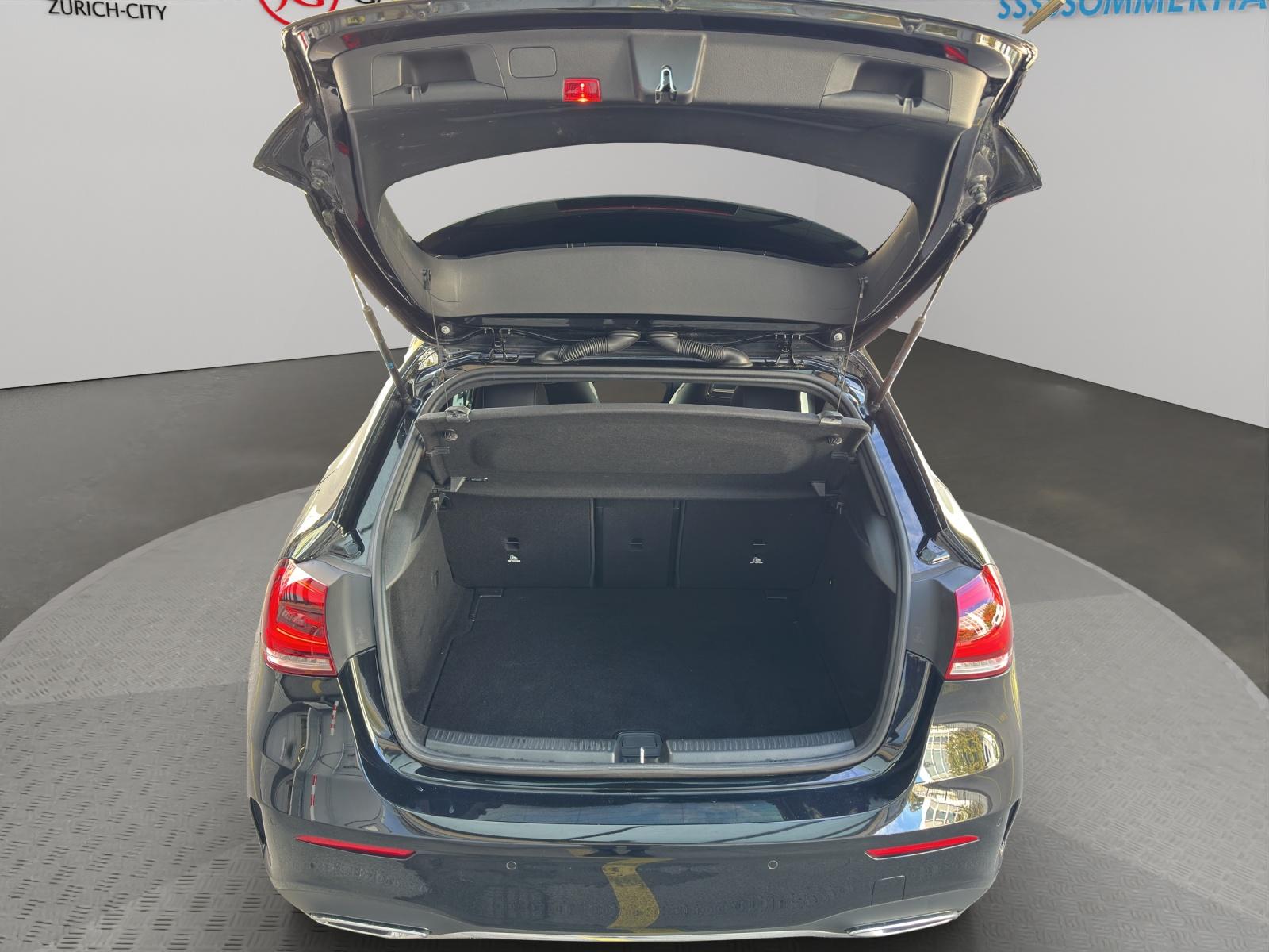 MERCEDES-BENZ A 200 AMG Line-image-14