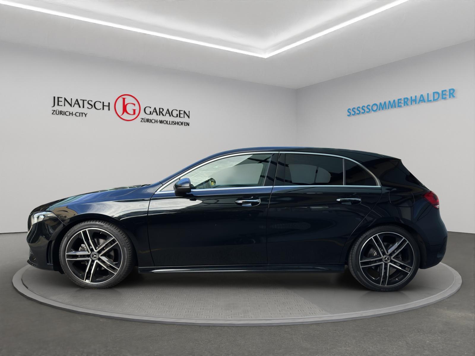 MERCEDES-BENZ A 200 AMG Line-image-1