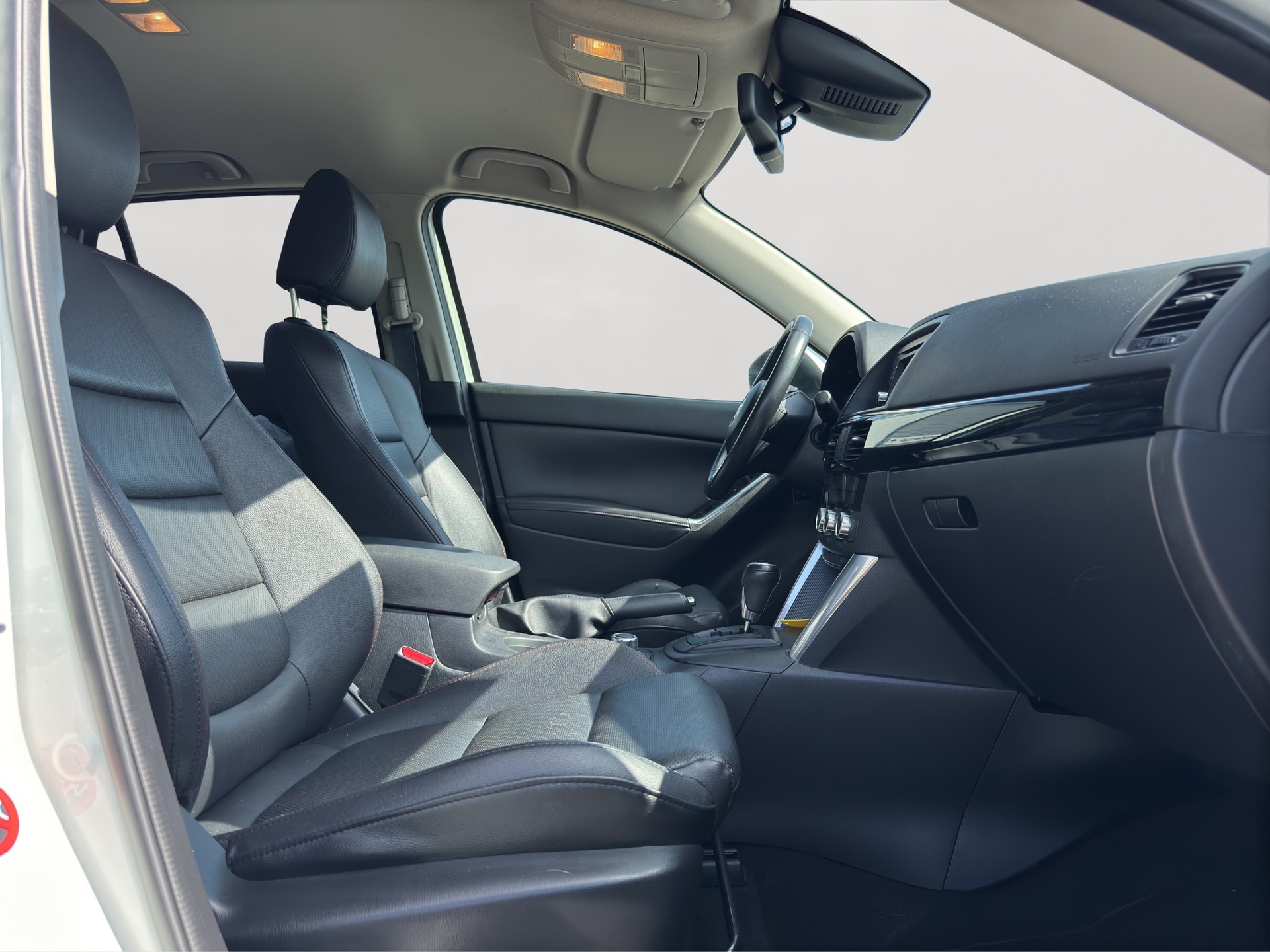 MAZDA CX-5 2.0 Revolution AWD Automatic-image-11