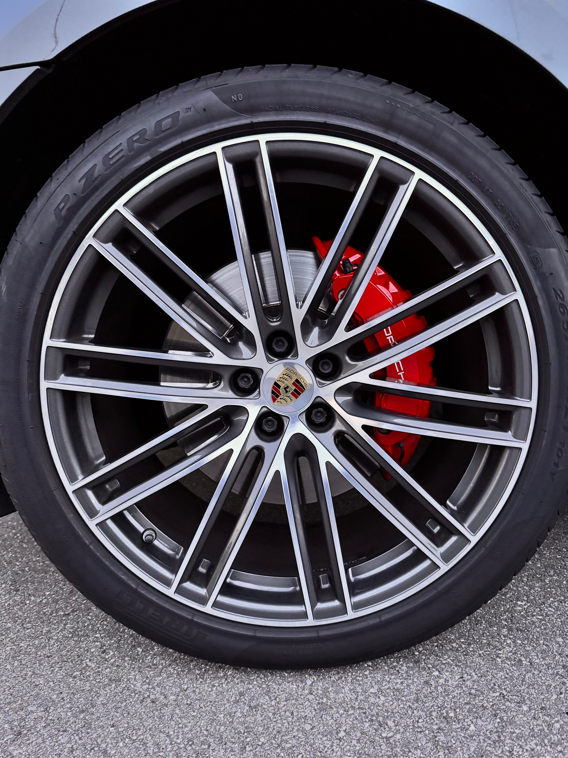 PORSCHE 2.9 V6 GTS-image-8