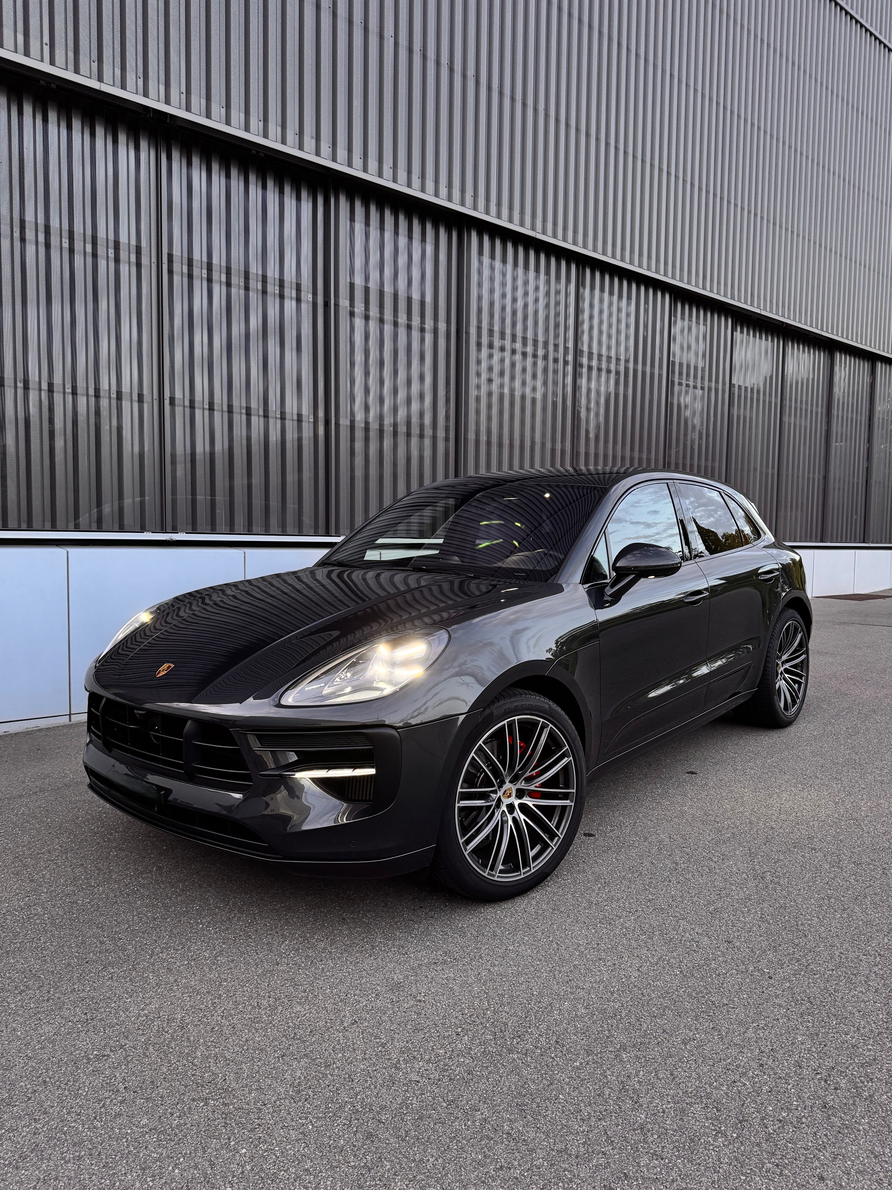 Car photo